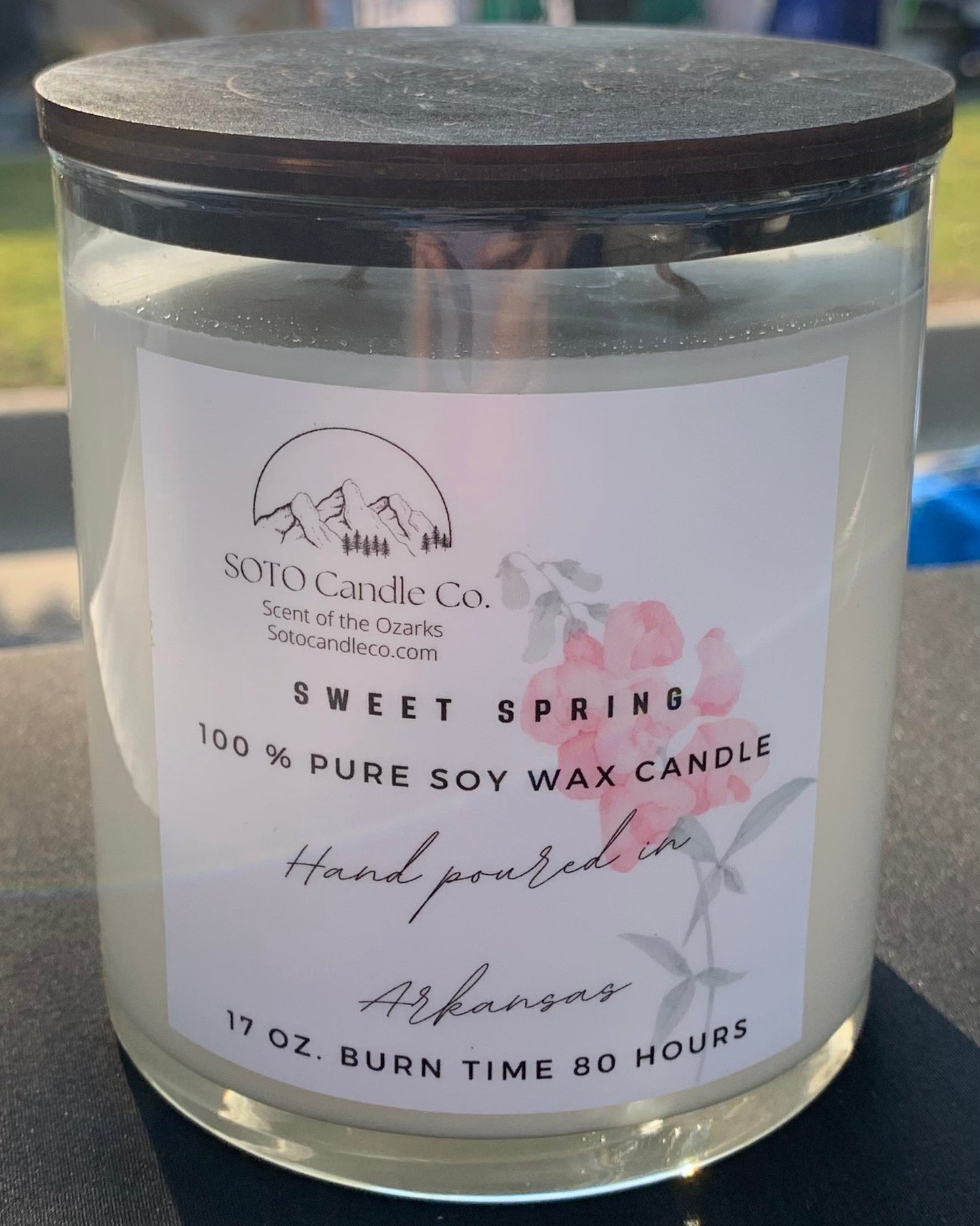 Sweet Spring β Tumbler Candle (17 oz)