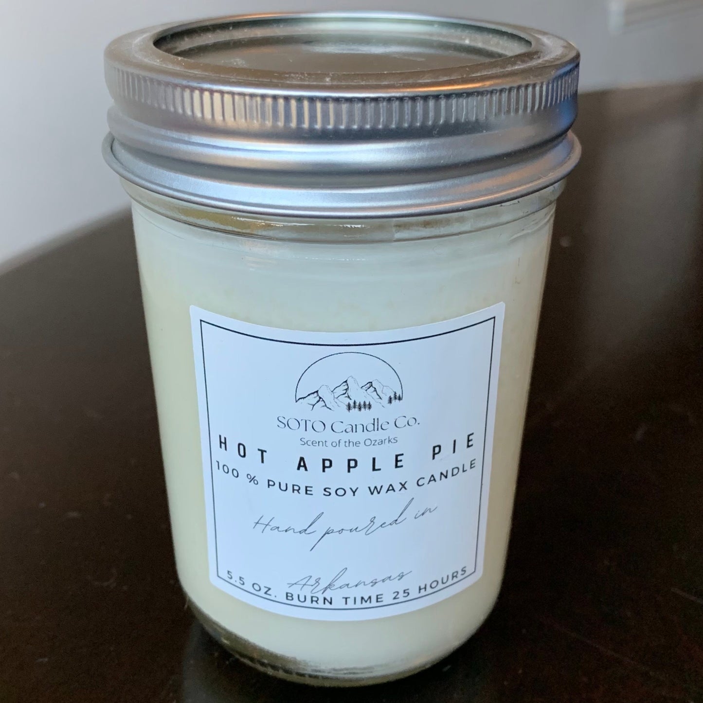 Hot Apple Pie – Mason Jar Candle (5.5 oz) | 1 Wick | Sweet, Spiced, Cozy | Clean Soy, Pet-Safe, Hand-Poured